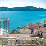 Apartment More Trogir