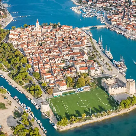 More * Trogir