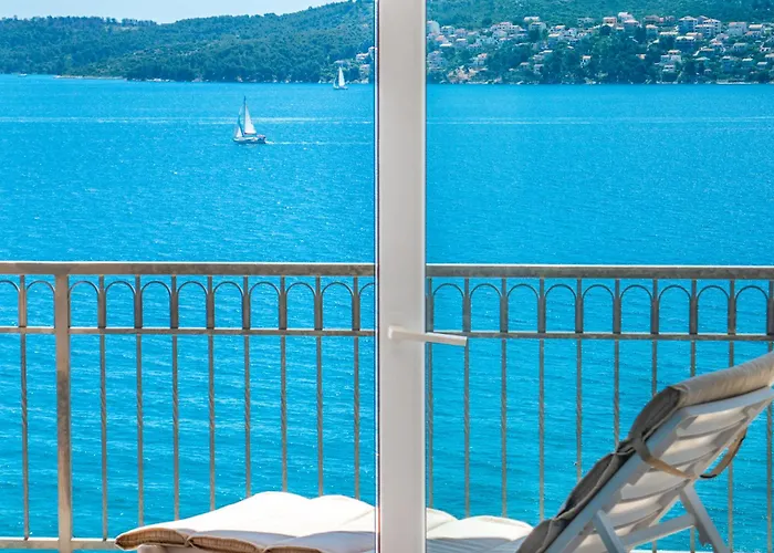 Διαμέρισμα More *