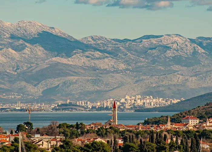 Διαμέρισμα More *