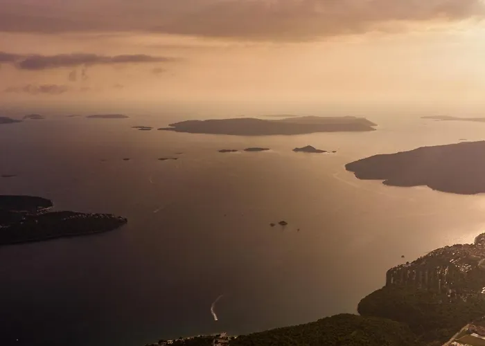 Διαμέρισμα More Τρογκίρ