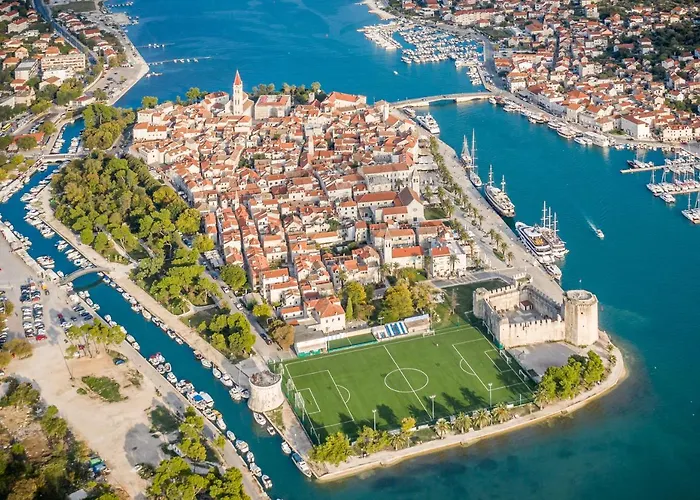 More * Trogir