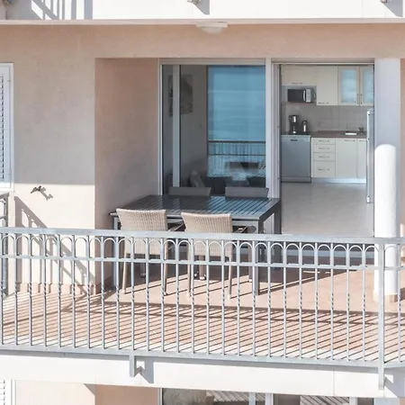 More Apartment