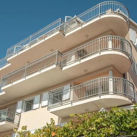 More Apartman *