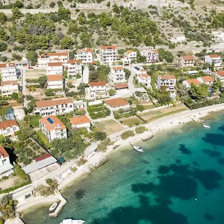 Apartman More *